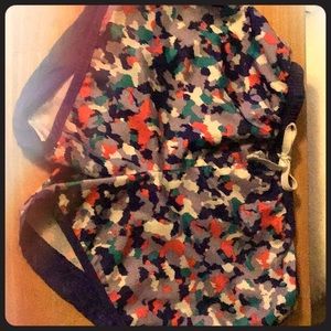 I am selling a shorts that are waterproof😁